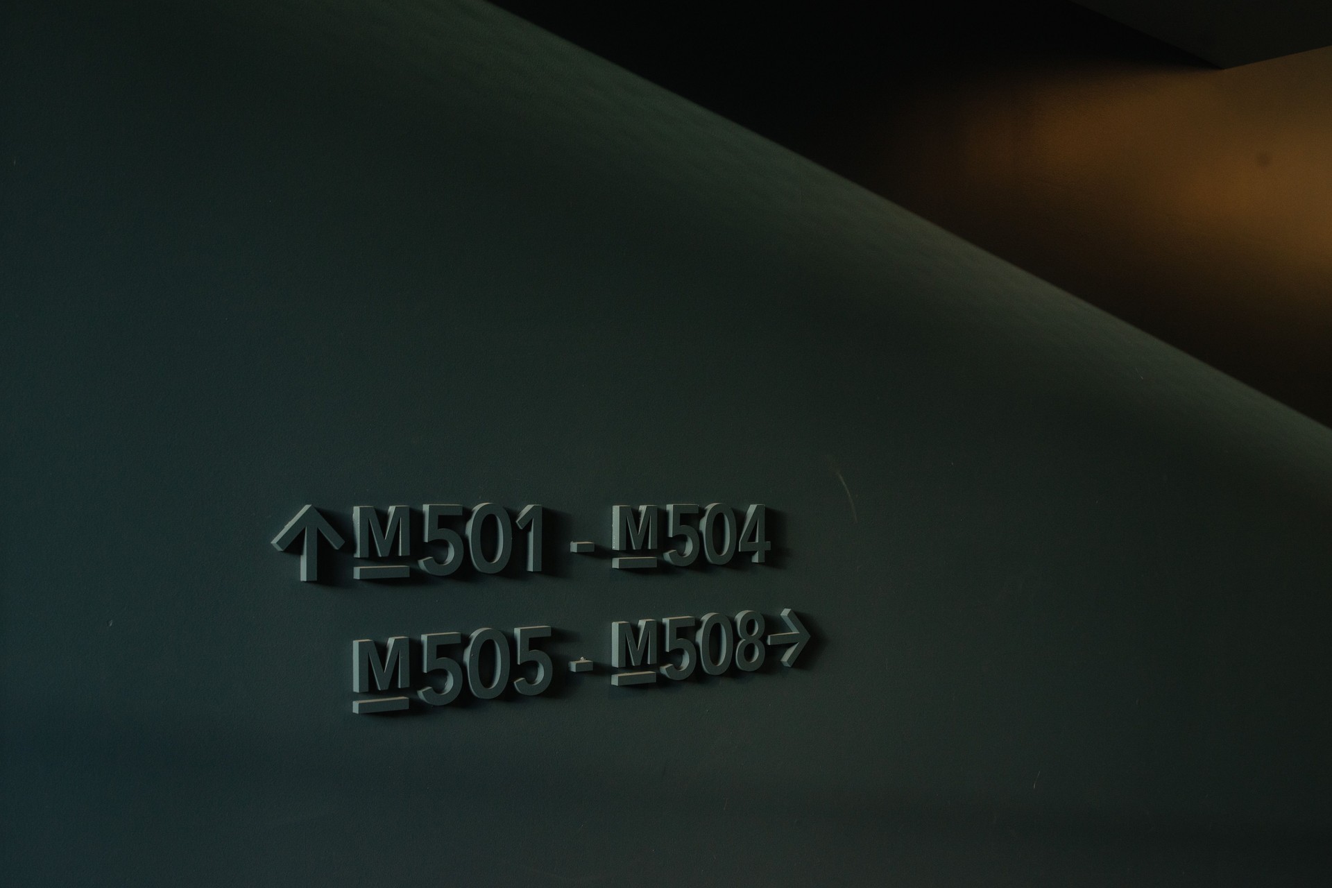Extruded signage of numbers